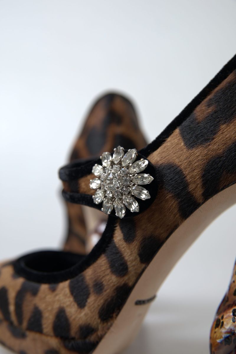 Elegant Leopard Heel Pumps for Chic Sophistication