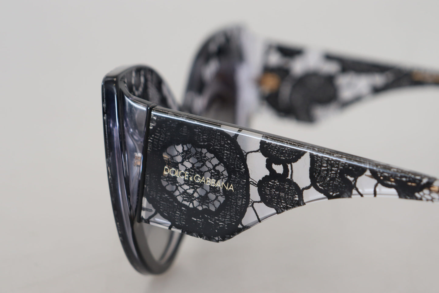 Elegant Black Lace Acetate Sunglasses