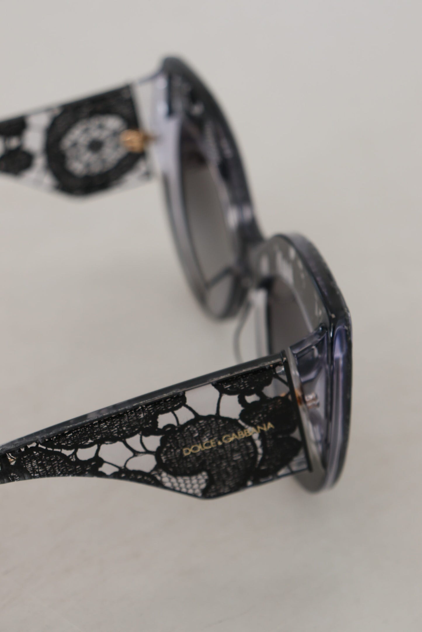 Elegant Black Lace Acetate Sunglasses