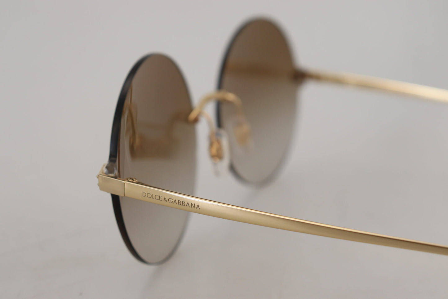 Vintage-Inspired Round Golden Sunglasses