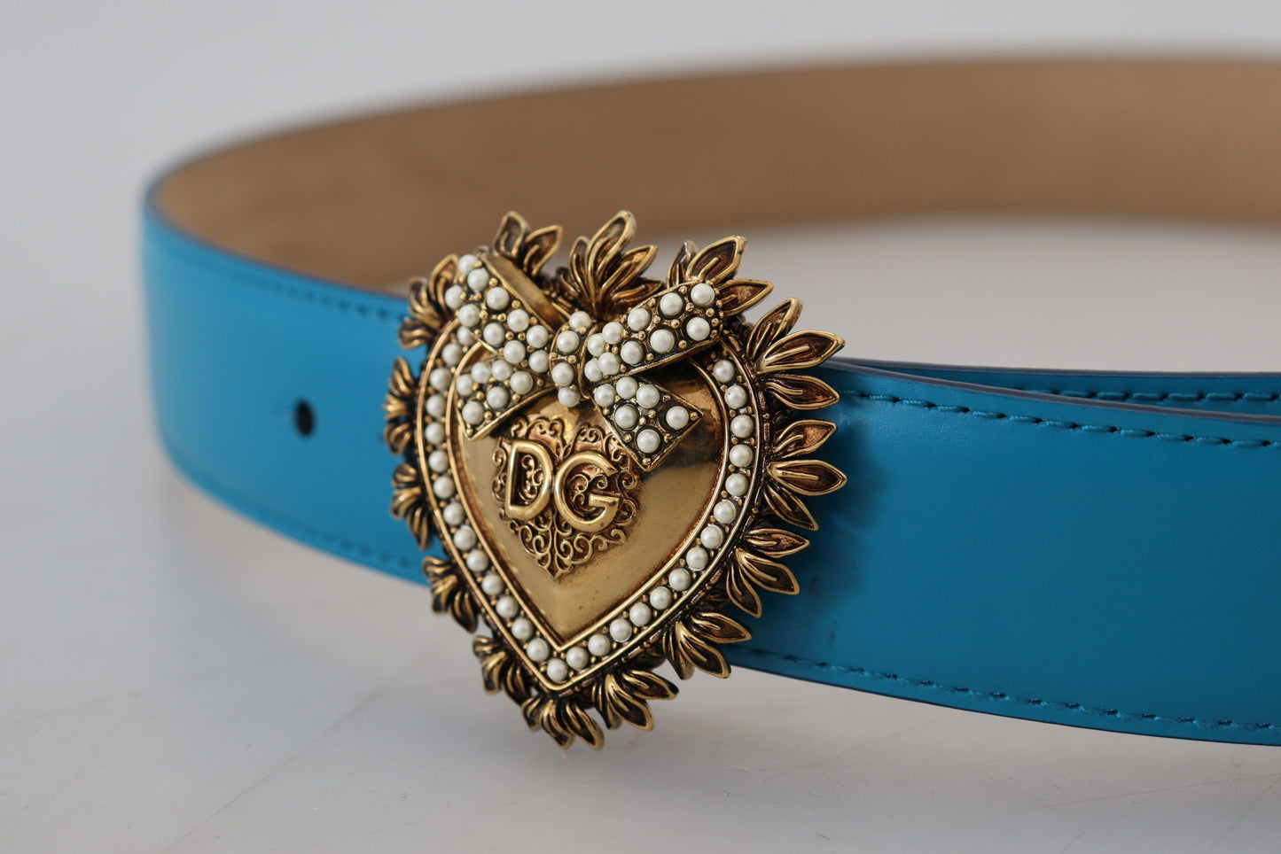 Elegant Devotion Heart Buckle Leather Belt