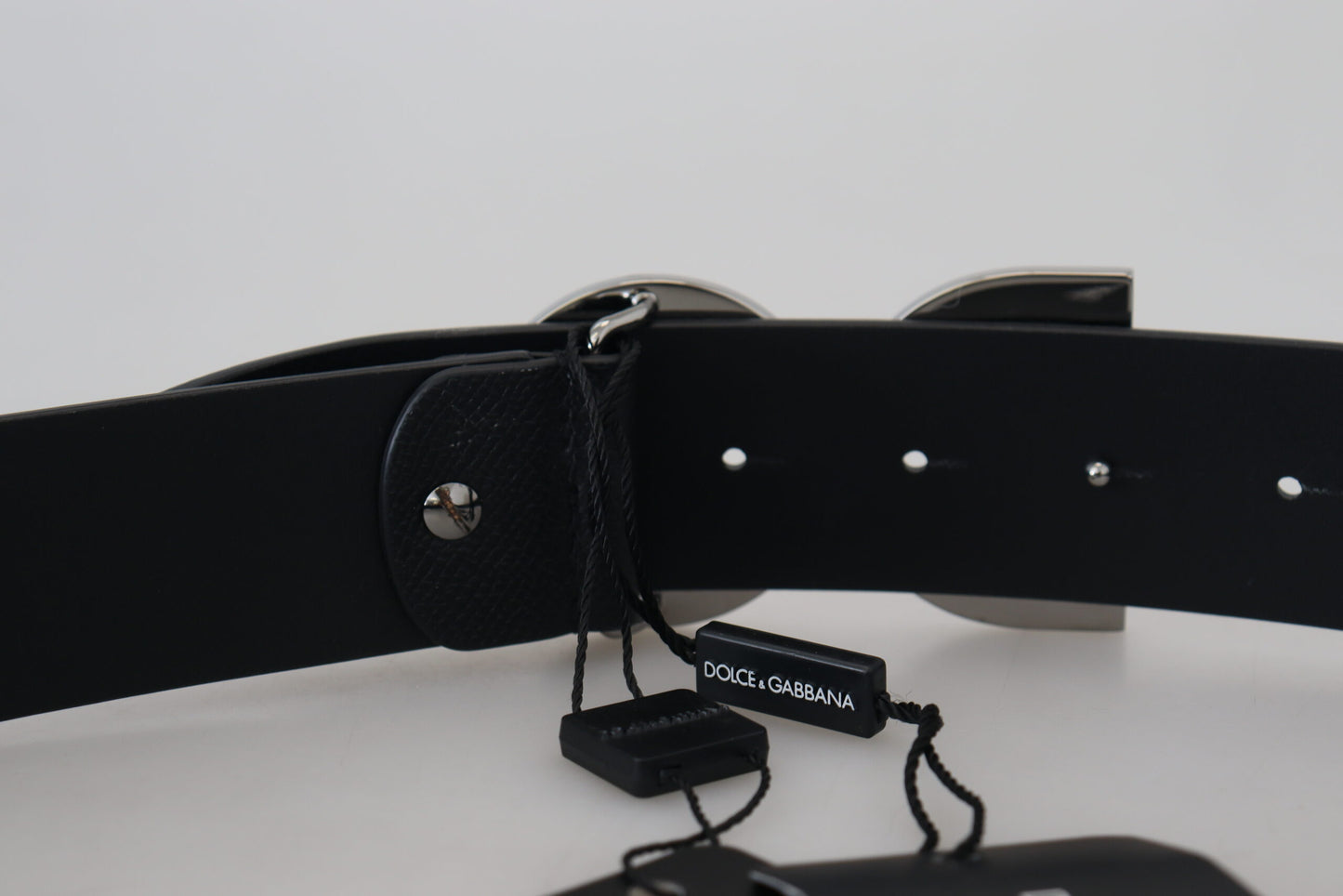 Elegant Black Leather Belt with Silver Buckle