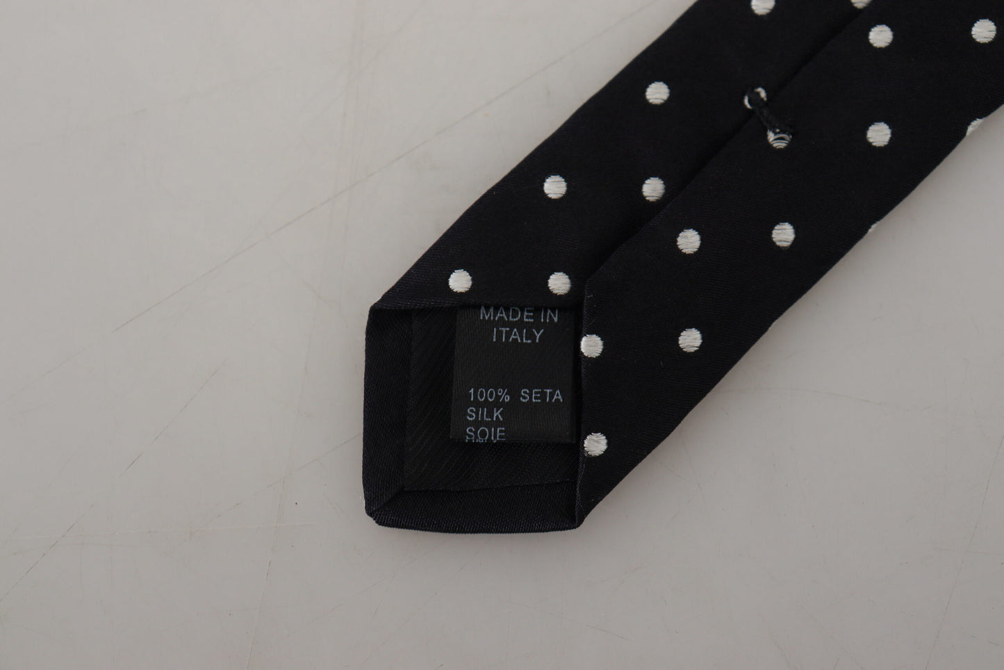 Elegant Black Polka Dot Silk Tie