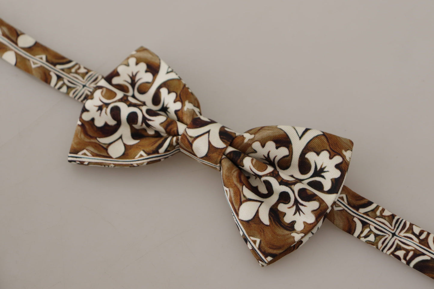 Elegant White Patterned Silk Bow Tie