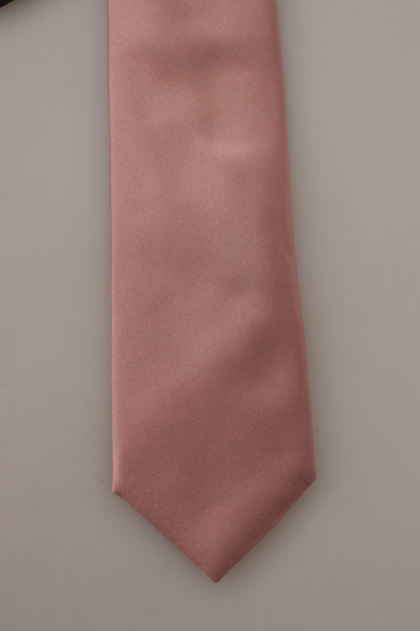 Elegant Pink Silk Bow Tie