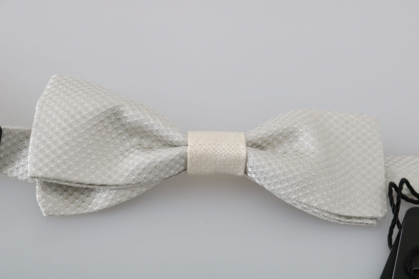 Elegant Silk White Tie for Sophisticated Style