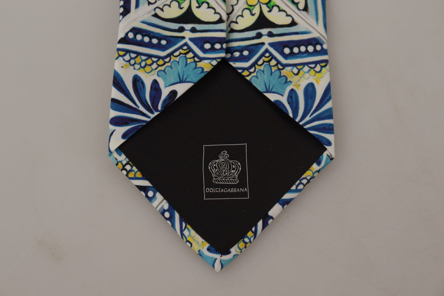 Elegant Majolica Blue Silk Tie