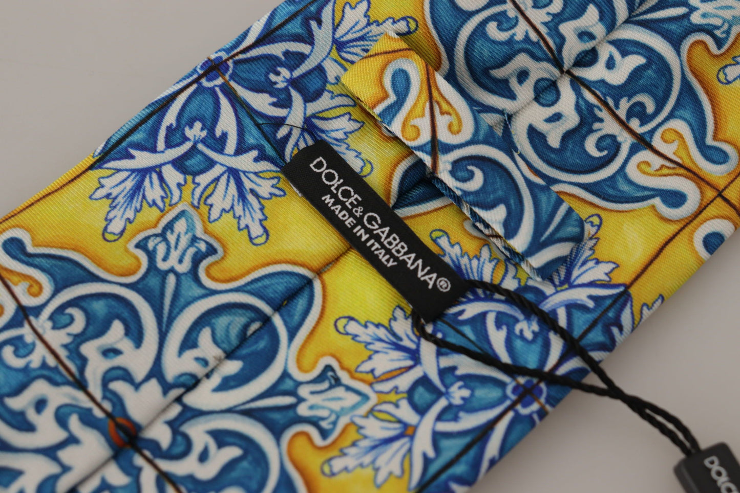 Sunny Majolica Silk Tie - Exquisite Craftsmanship