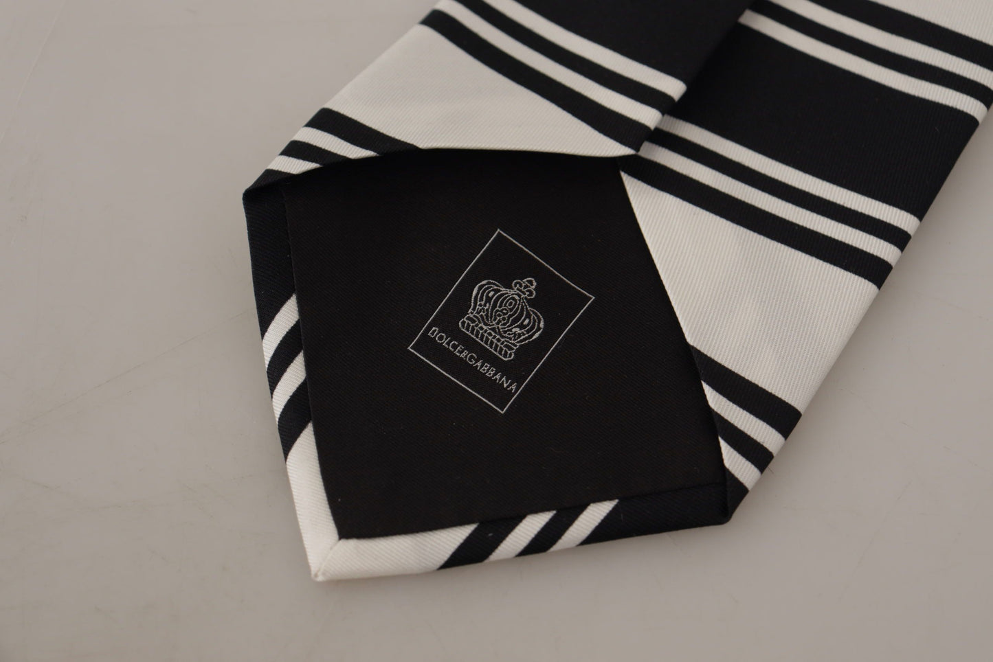 Elegant Black and White Silk Tie