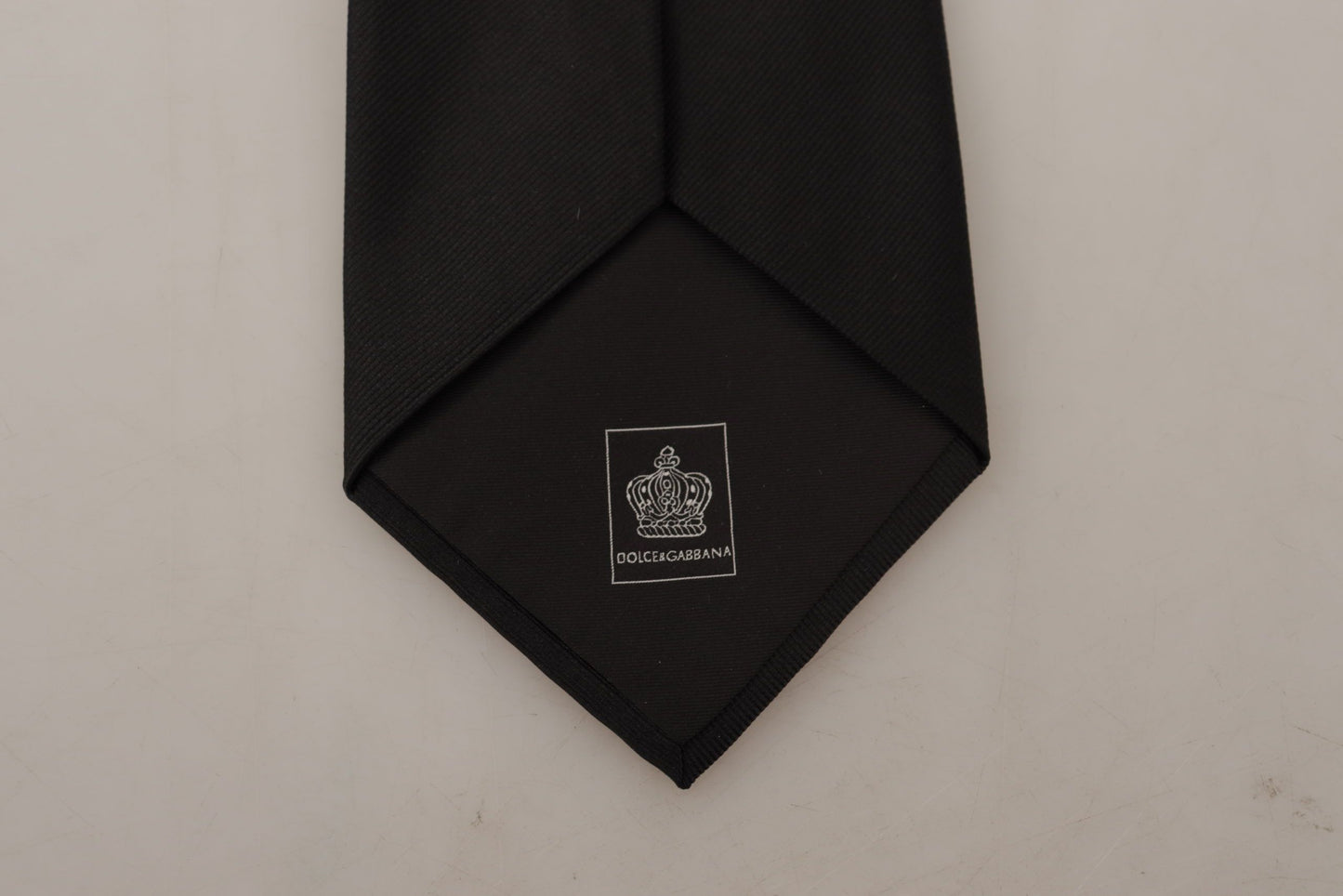 Elegant Black Silk Tie for Sophisticated Style