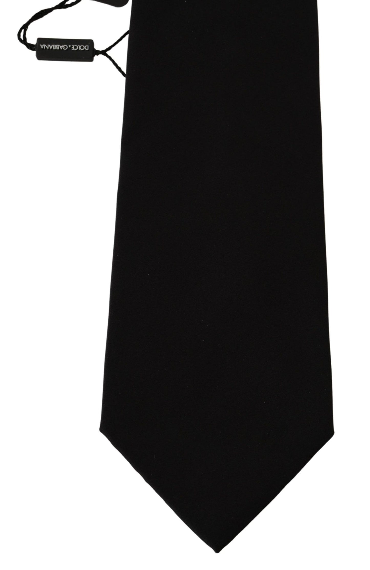 Sleek Silk Tie for the Refined Gentleman