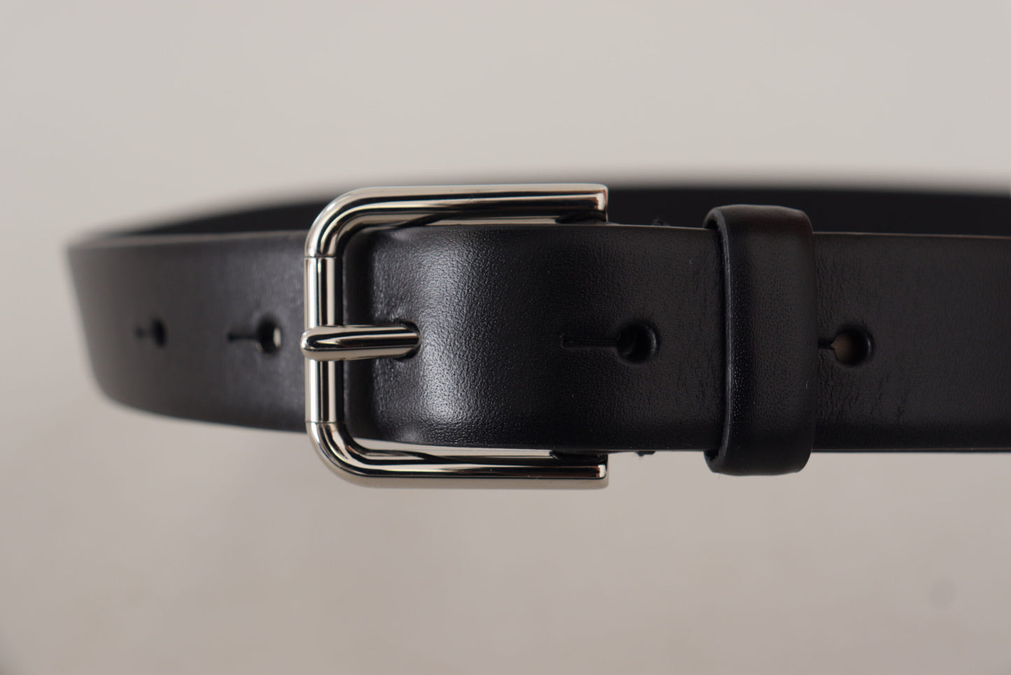 Elegance Reimagined Black Leather Belt