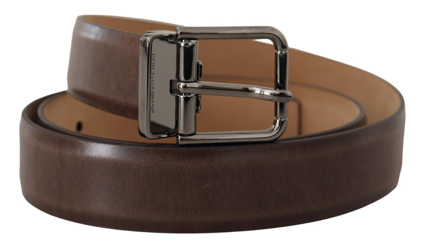 Elegant Leather Belt with Metal Buckle