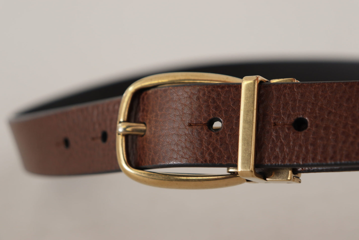 Elegant Leather Belt with Engraved Buckle