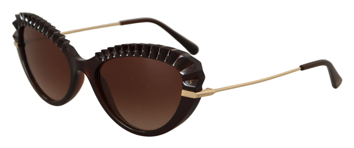 Chic Cat-Eye Sunglasses in Translucent Brown