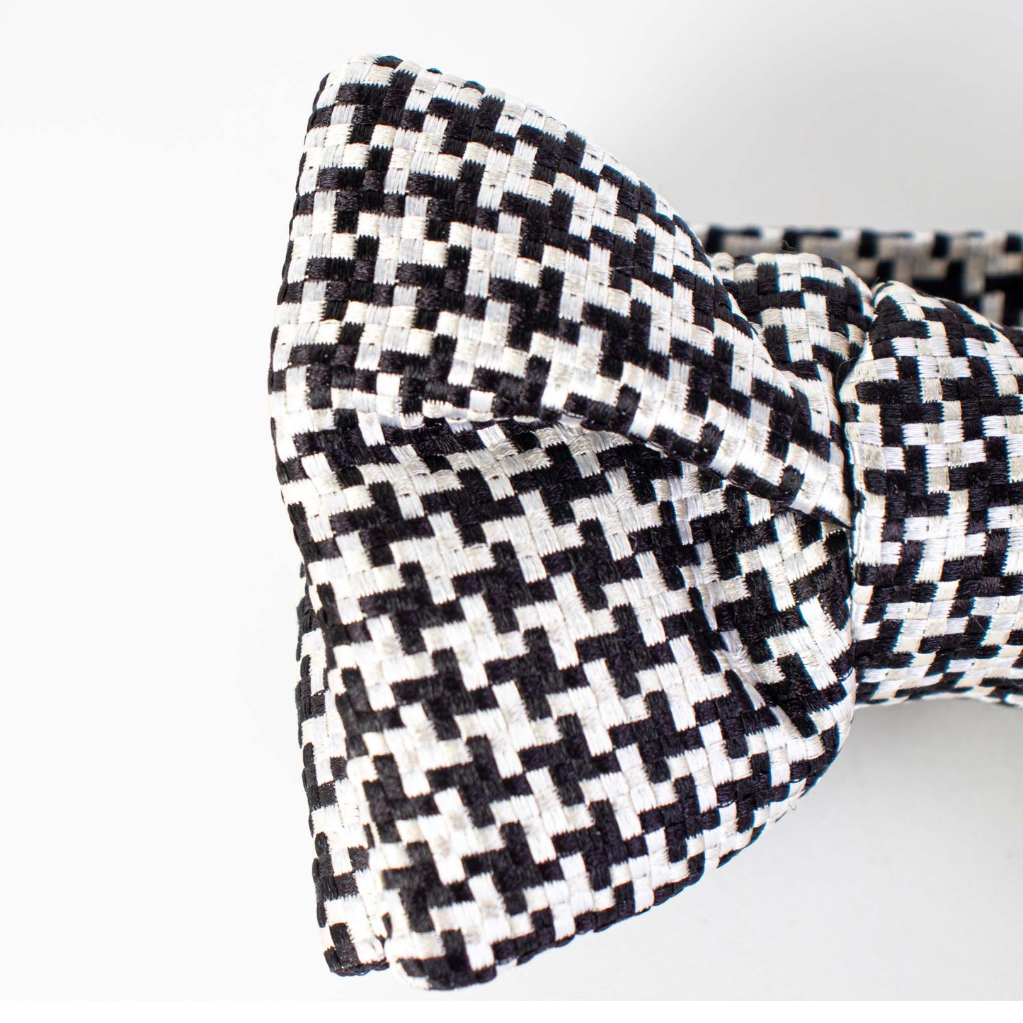 Houndstooth Silk Tom Ford Bow Tie