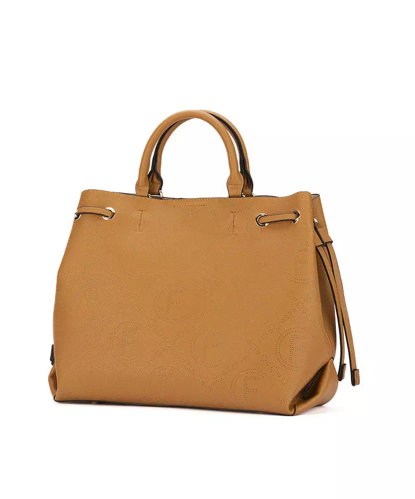 Chic Beige Shoulder Bag with Magnetic Closure