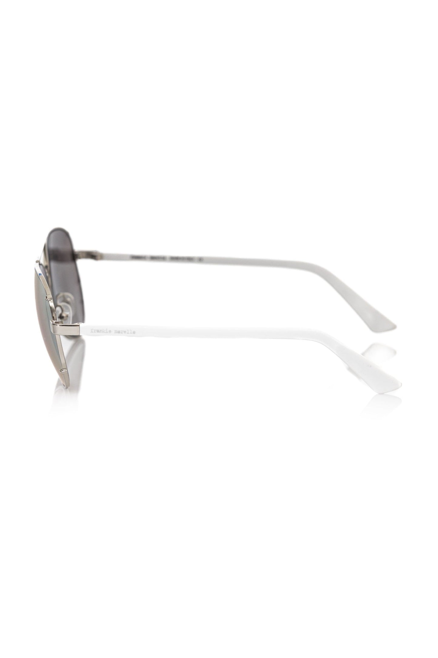 Elegant Aviator Eyewear with Smoked Lenses